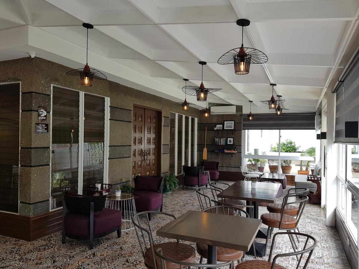 Calapan Casa Estela Boutique Hotel & Cafe מראה חיצוני תמונה